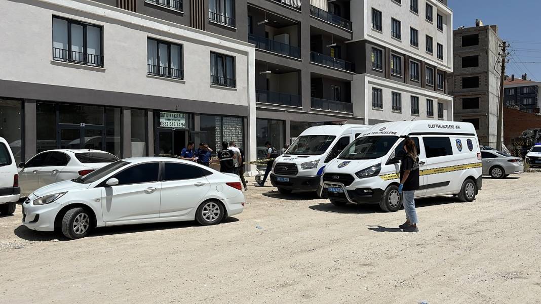 Karatay'da alacak verecek kavgasında silahlar patladı! 1 yaralı 1